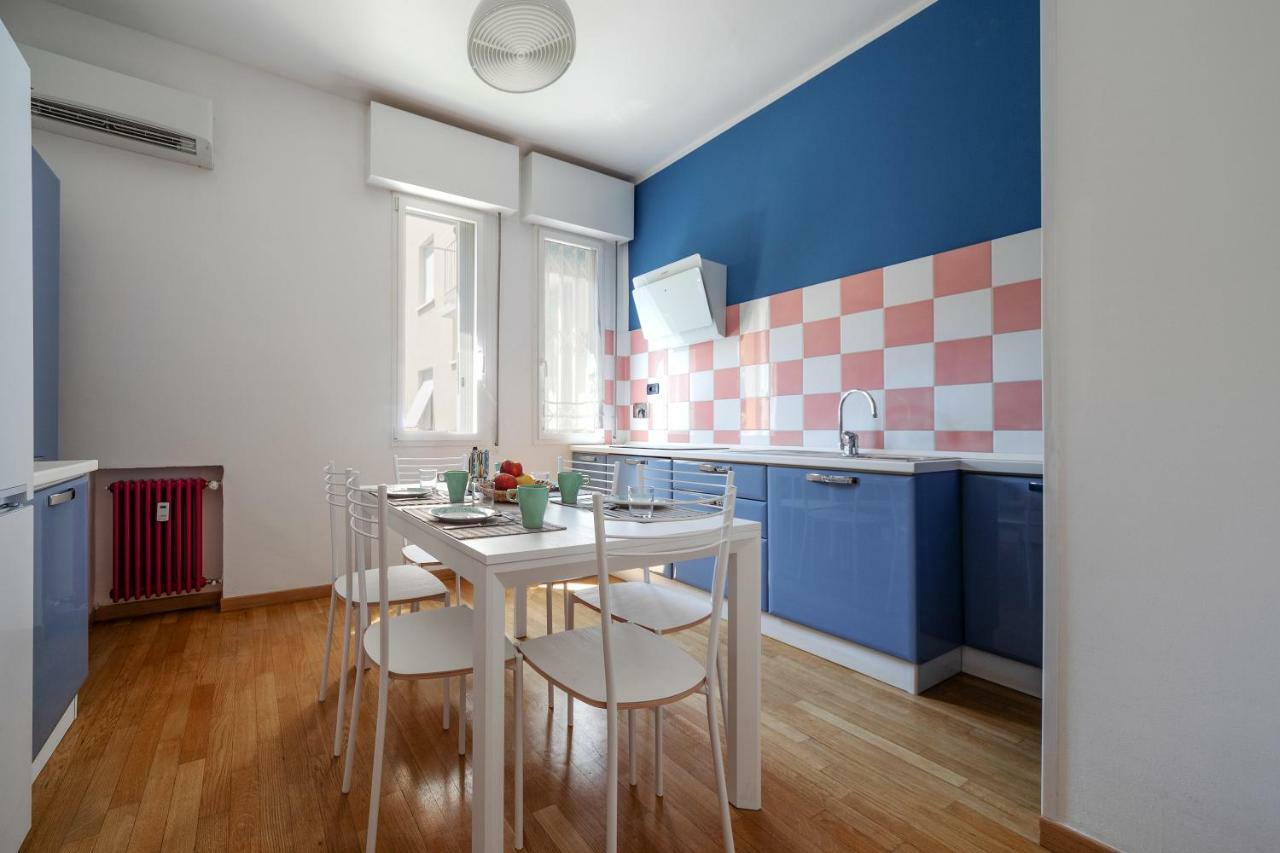Sant'Orsola Colorful Huge Apartment Болоня Екстериор снимка