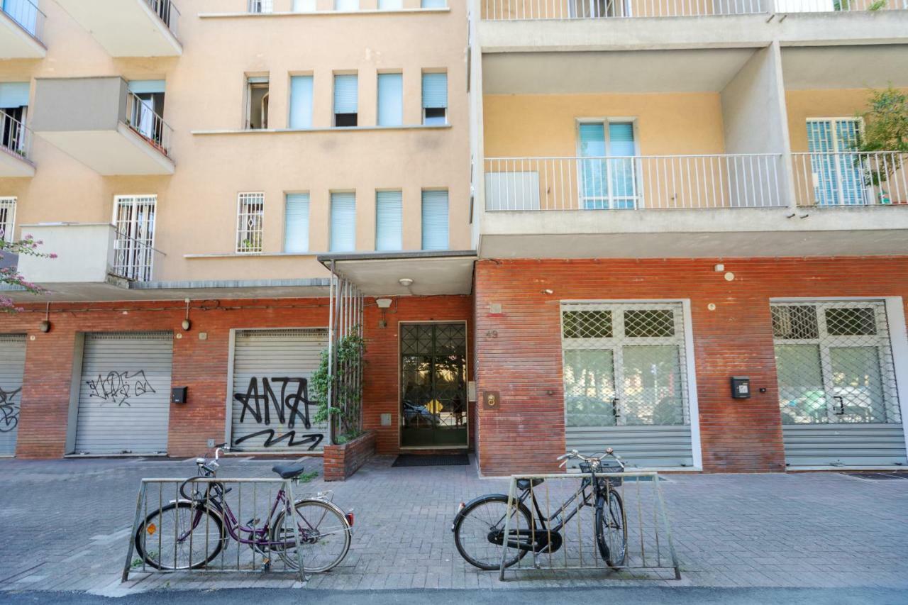 Sant'Orsola Colorful Huge Apartment Болоня Екстериор снимка
